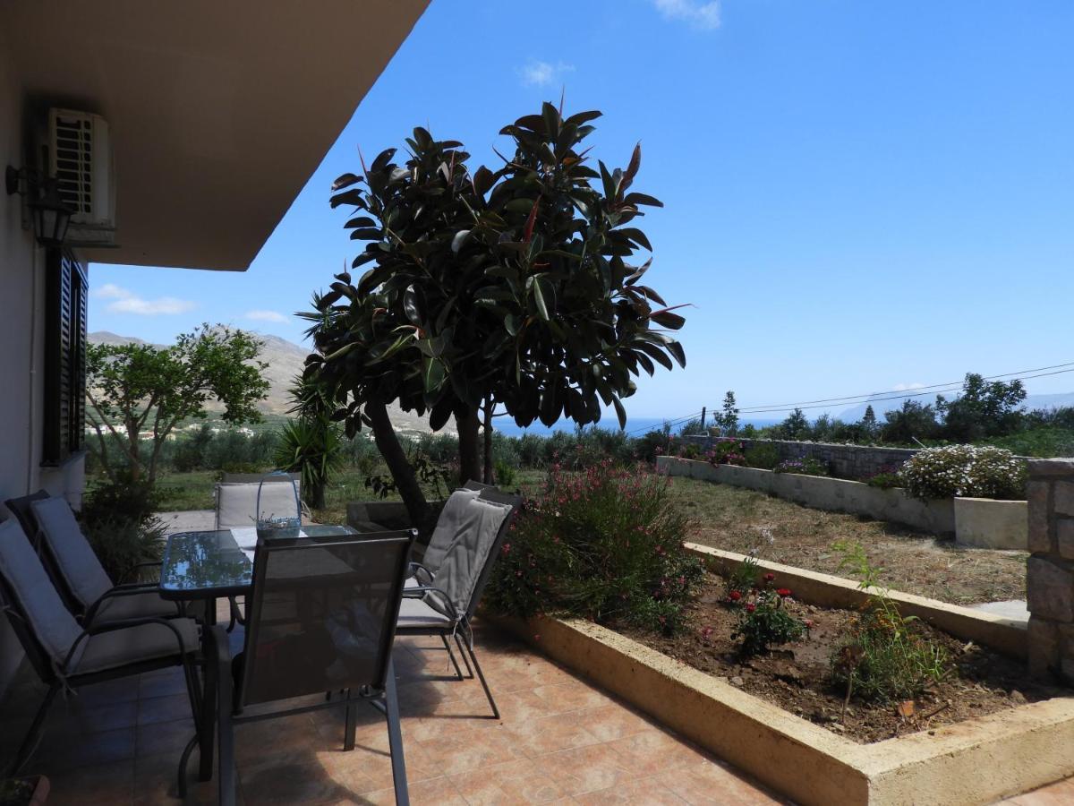 Villa Chrissi'S House With Garden And Sea View Zerviana Kíssamos Exterior foto