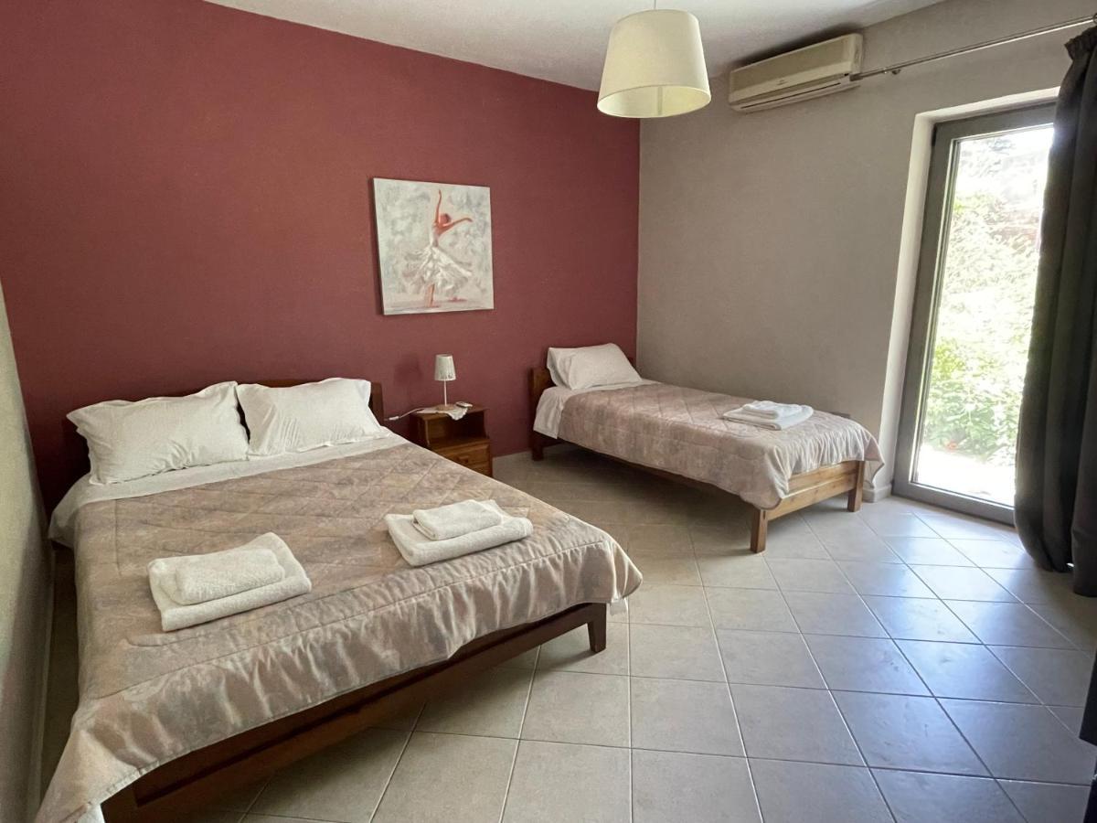 Villa Chrissi'S House With Garden And Sea View Zerviana Kíssamos Exterior foto